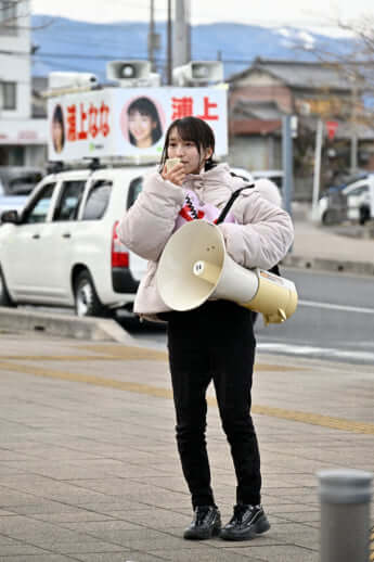 26年6号グラビア 選挙_9