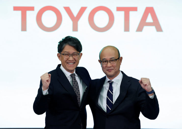 近健太、佐藤恒治