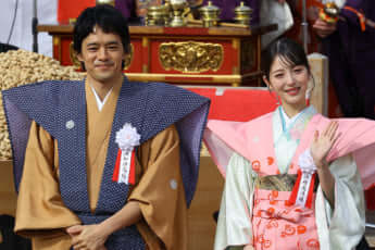 池松壮亮、浜辺美波