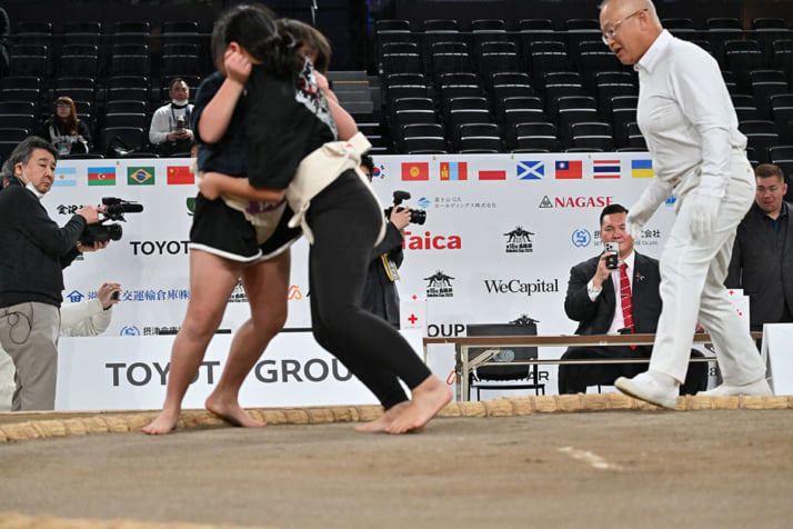 26年7号グラビア 白鵬_3