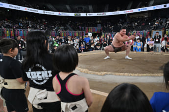 26年7号グラビア 白鵬_4