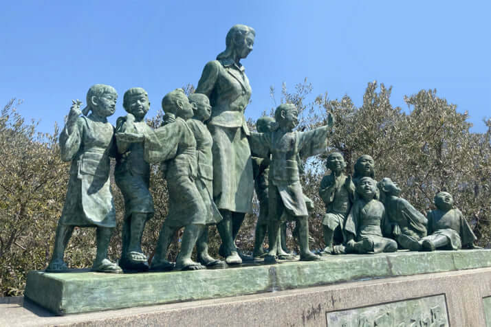 「二十四の瞳」ブロンズ像イメージ