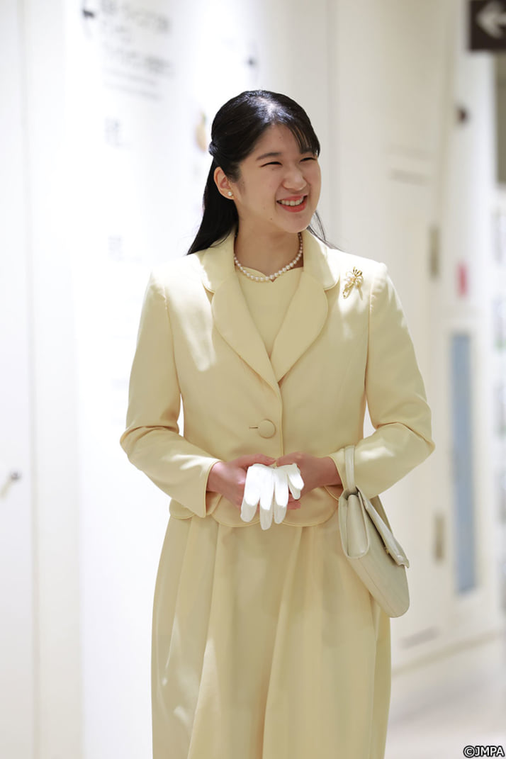 26年9号グラビア 小室_12