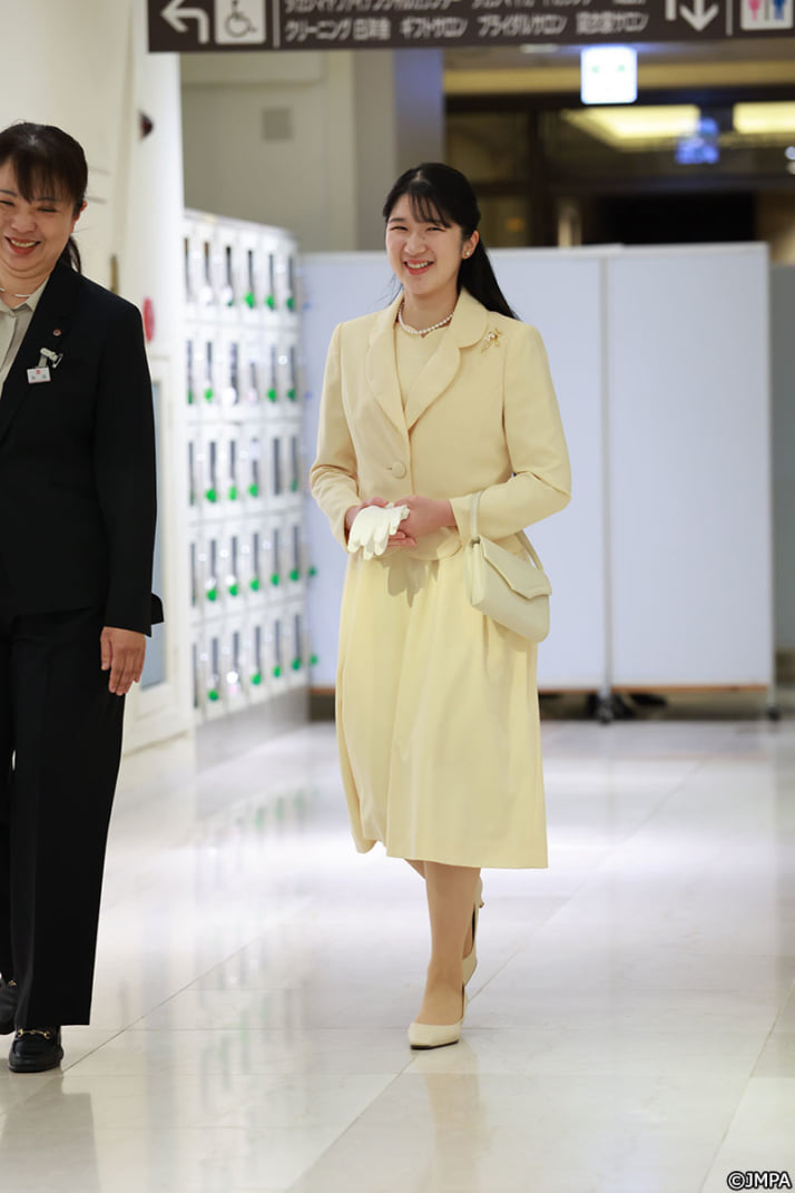 26年9号グラビア 小室_13