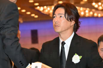 26年11号グラビア ジャンボ尾崎_8