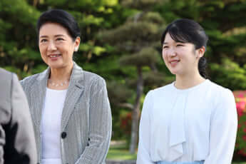 雅子さま、愛子さま（eye）