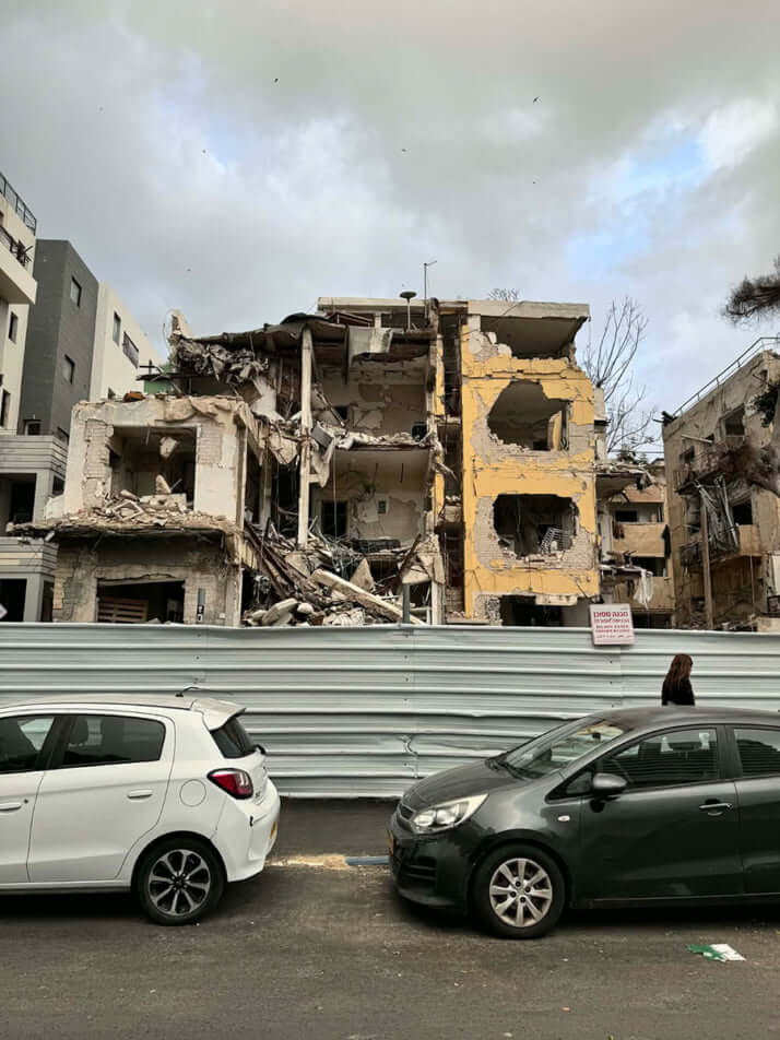 26年12号グラビア イスラエル_1