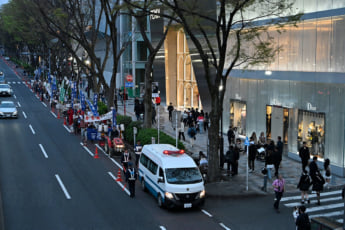 26年13号グラビア 百姓一揆_3