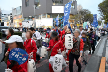 26年13号グラビア 百姓一揆_4