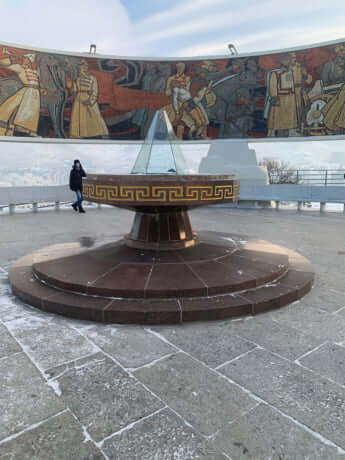 ザイサンの丘