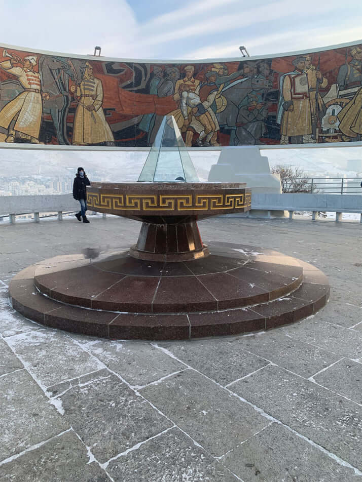 ザイサンの丘