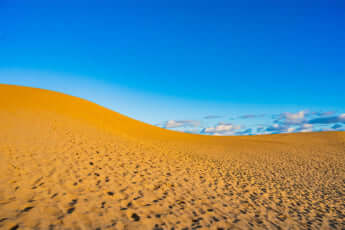 砂丘イメージ
