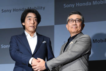 川西泉、水野泰秀（eye）