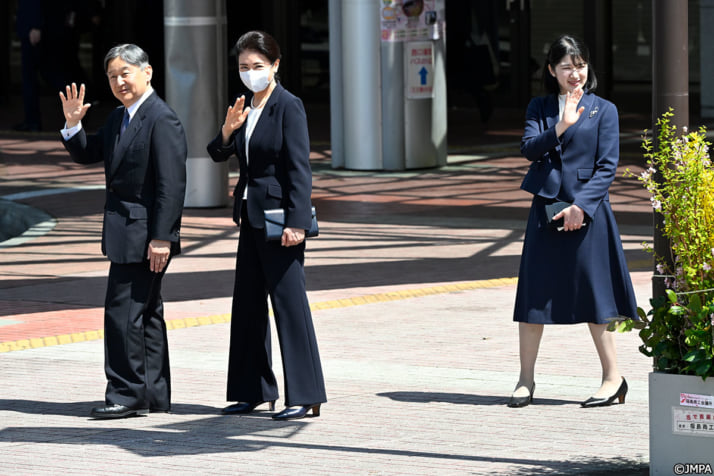 26年14号グラビア 愛子さま_5