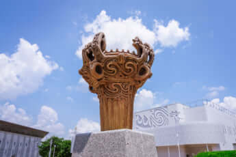 火焔型土器イメージ