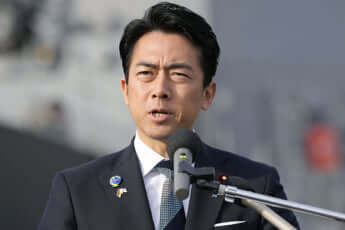 小泉進次郎（eye）