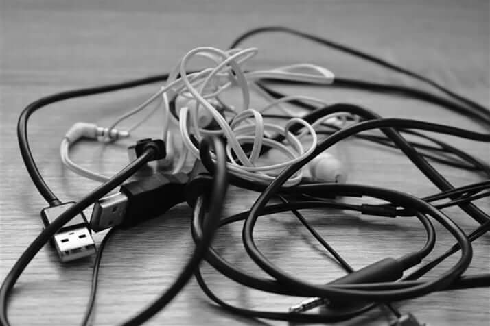 電気コードイメージ