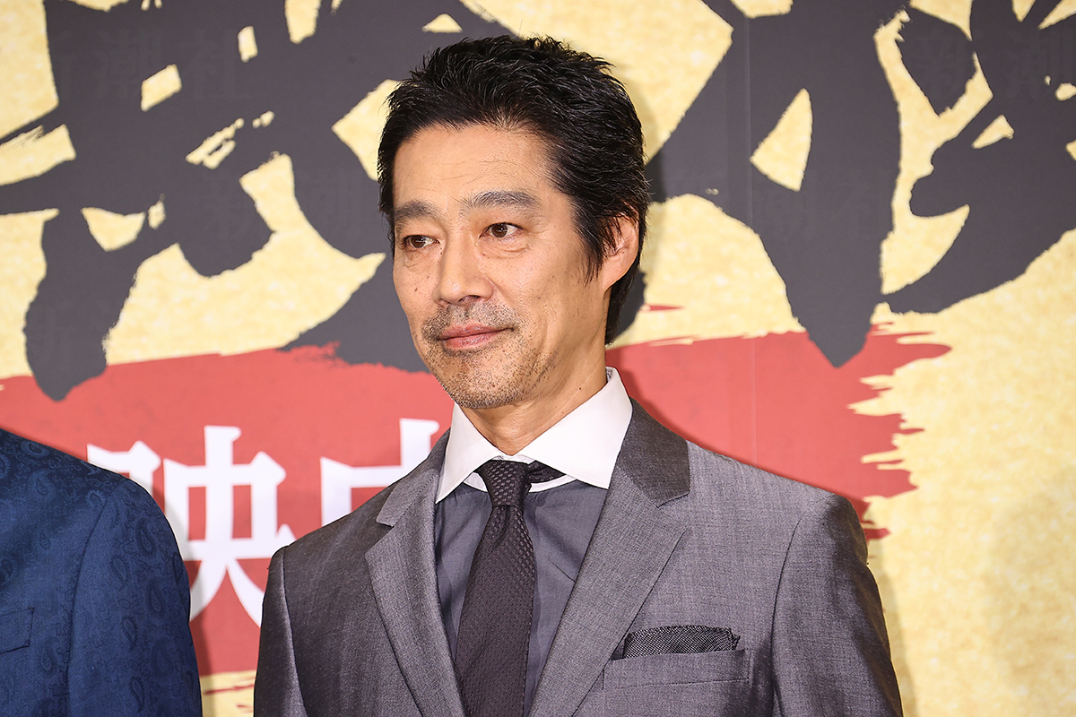 「日曜劇場」なのに3話連続で視聴率一ケタ！ 堤真一主演「GIFT」はなぜ苦戦するのか？ | デイリー新潮