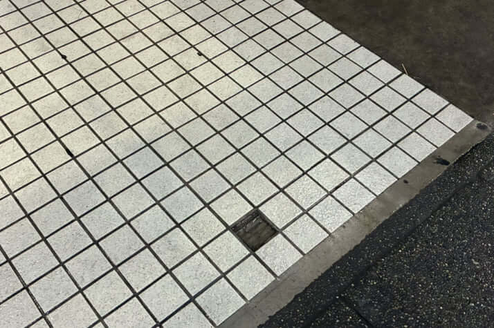危なすぎる階段_4