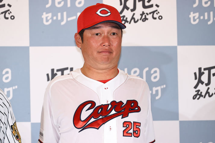 新井貴浩