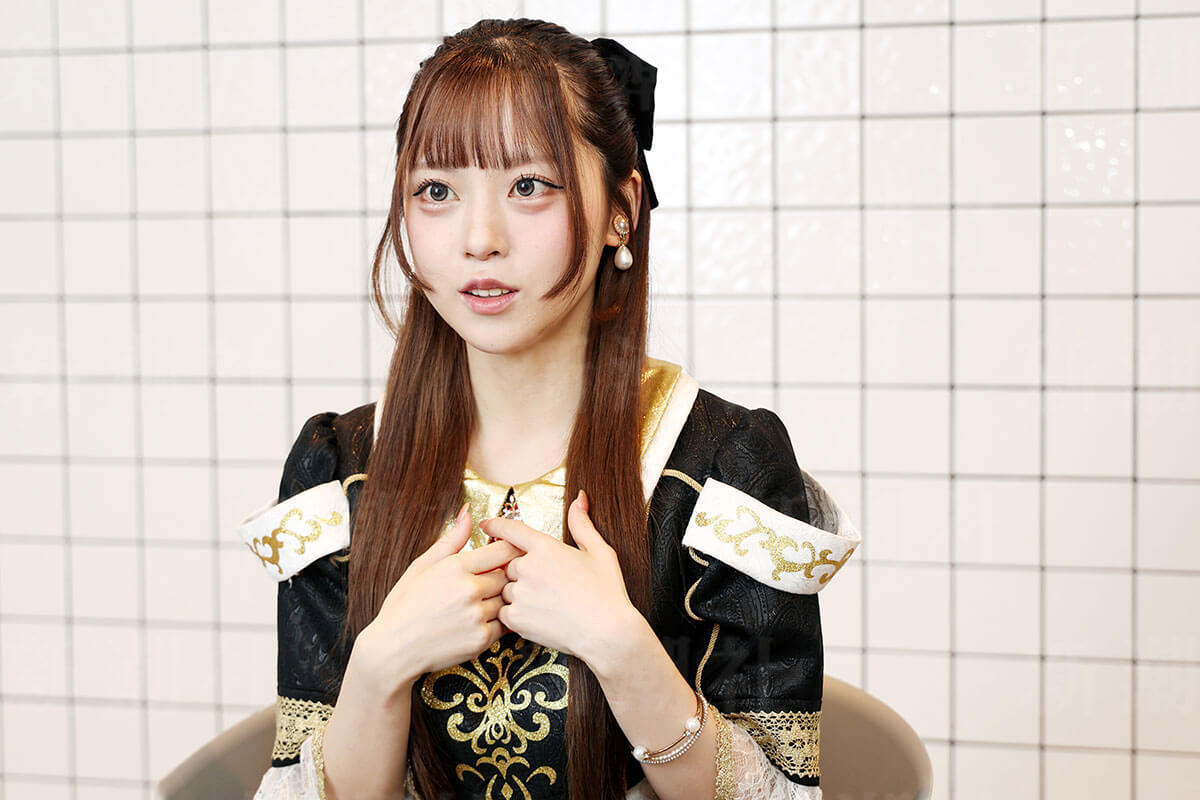 「私は可愛いし、勉強も就職も無理」と父を説得　「奇跡の一枚」23歳アイドルが“転生”を繰り返すワケ | デイリー新潮