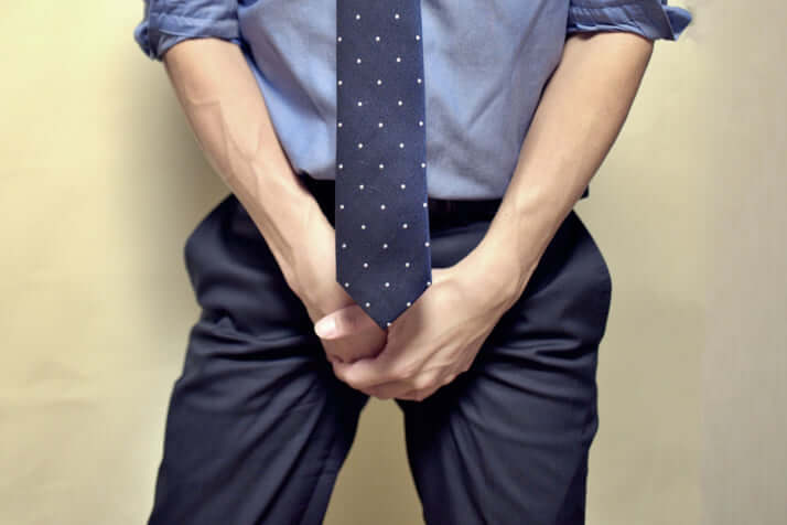 漏らしそうな男性イメージ