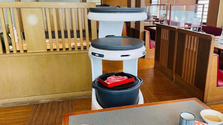 配膳ロボット
