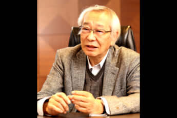 佐伯啓思