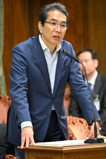 江藤拓