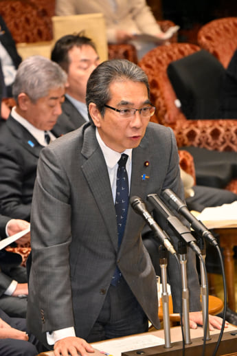 江藤拓