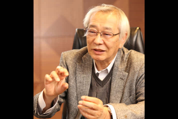 佐伯啓思