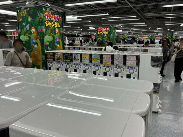 ガチャガチャイメージ