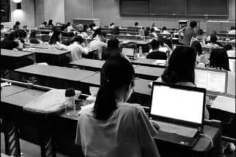 学校