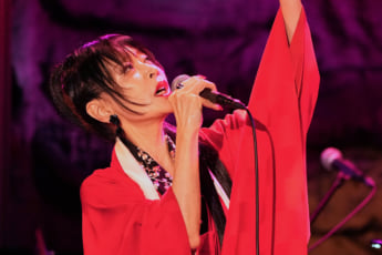 中森明菜（eye）