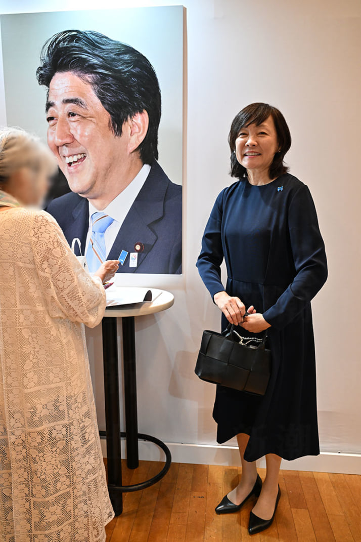 26年26号グラビア 安倍昭恵_5