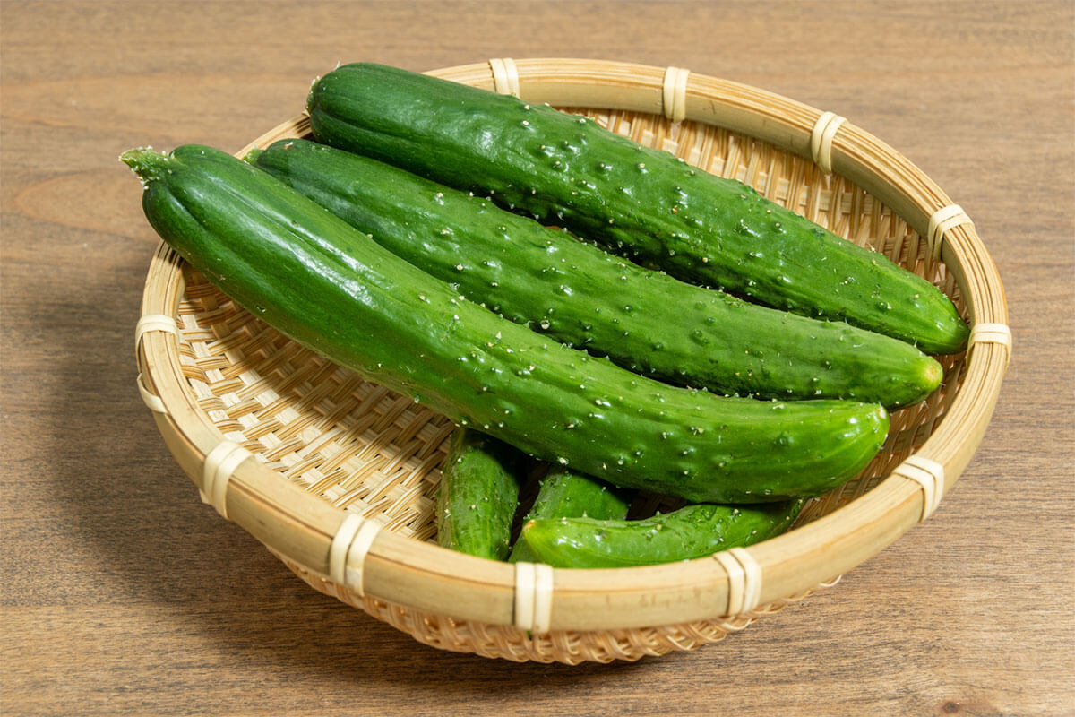 味噌汁にキュウリ? 冷やし中華にマヨネーズ?? 地元民以外は目を丸くする「地元で定番の食べ方」の奥深い世界(全文) | デイリー新潮