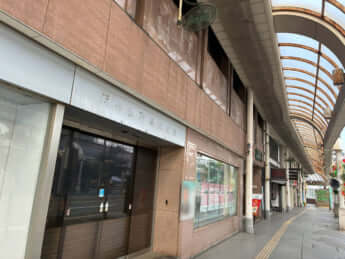 高岡駅3