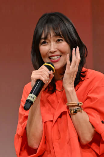中村由真