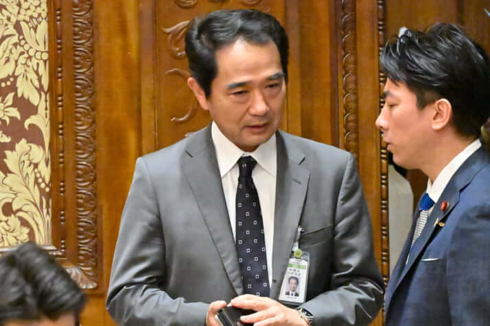 宇波弘貴