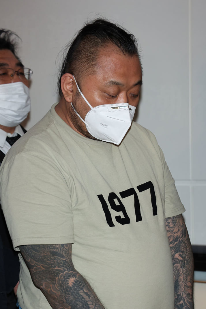 小島智信