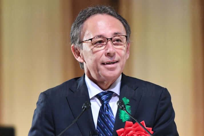 玉城デニー