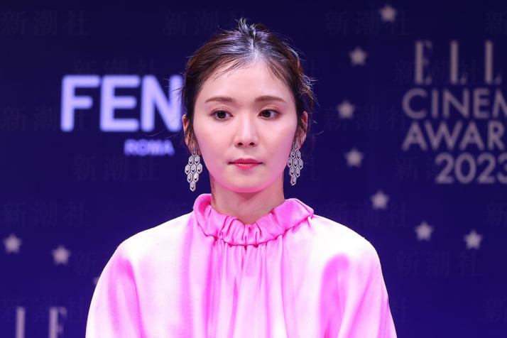 松岡茉優