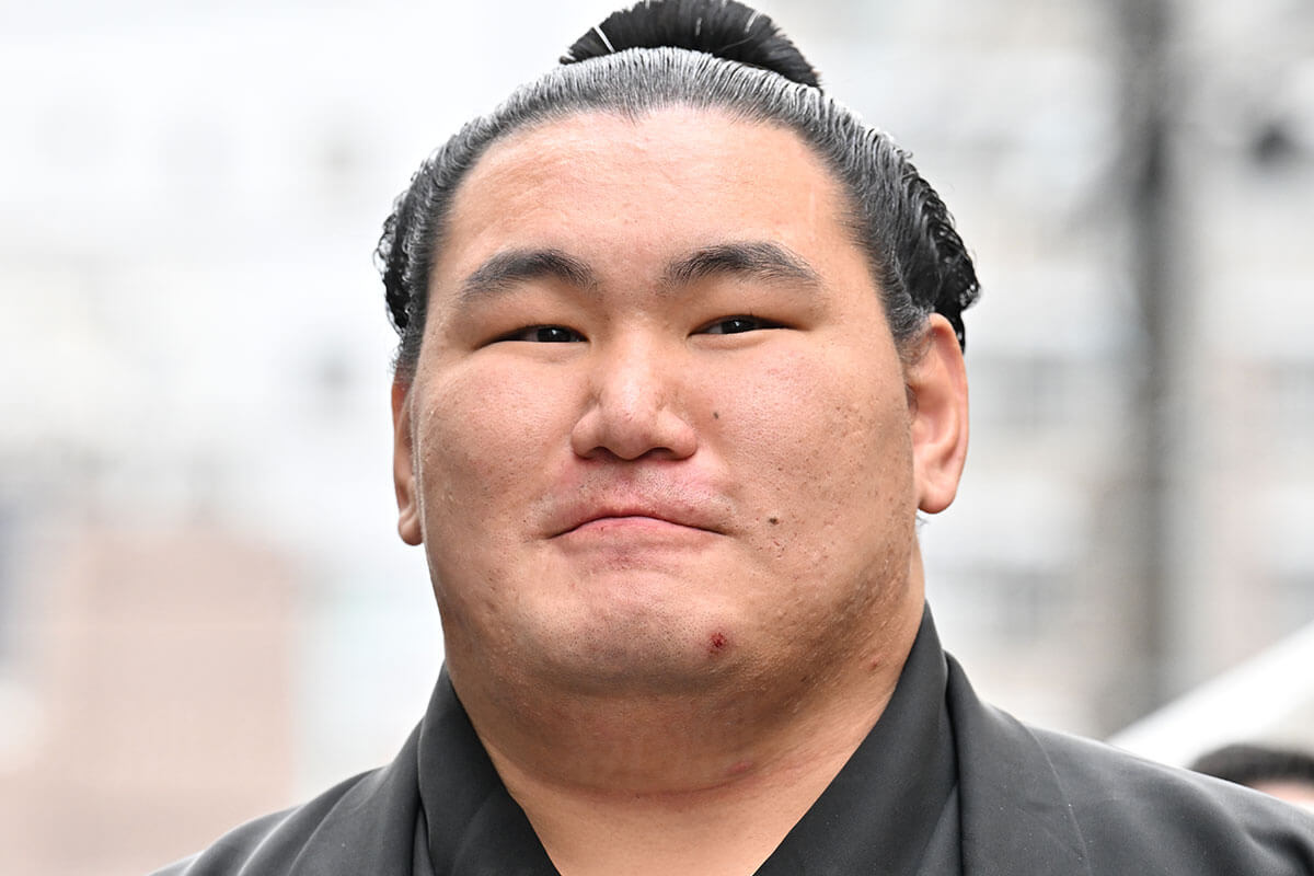豊昇龍「3場所連続休場」を責めていいのか いまこそ考えたい「公傷制度