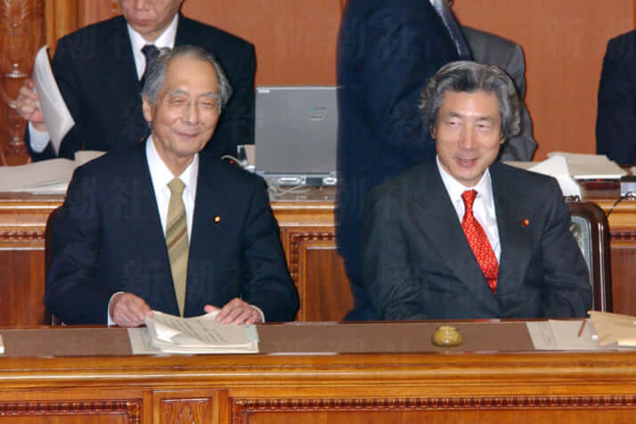 塩川正十郎、小泉純一郎