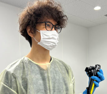朝比奈秋